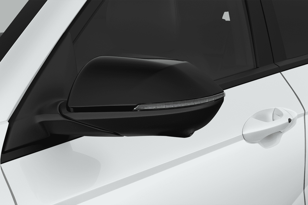 Rückspiegel eines Hyundai Kona