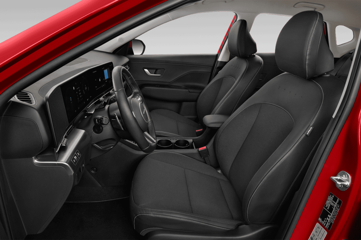 Vordersitze eines Hyundai Kona Elektro