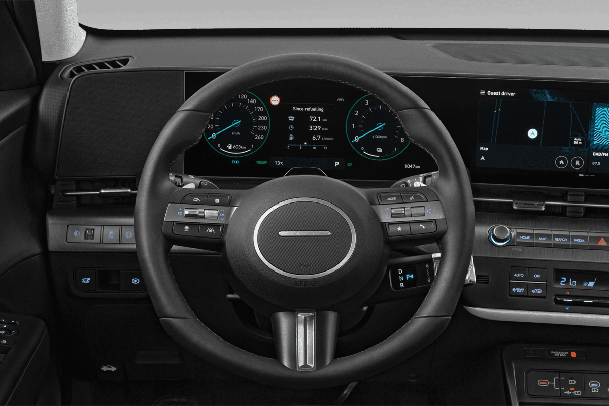 Lenkrad eines Hyundai Kona Hybrid 