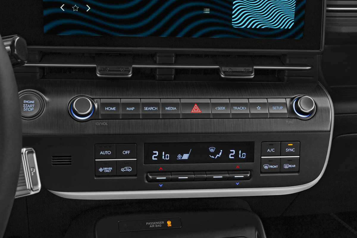 Klimasteuerung eines Hyundai Kona Hybrid 