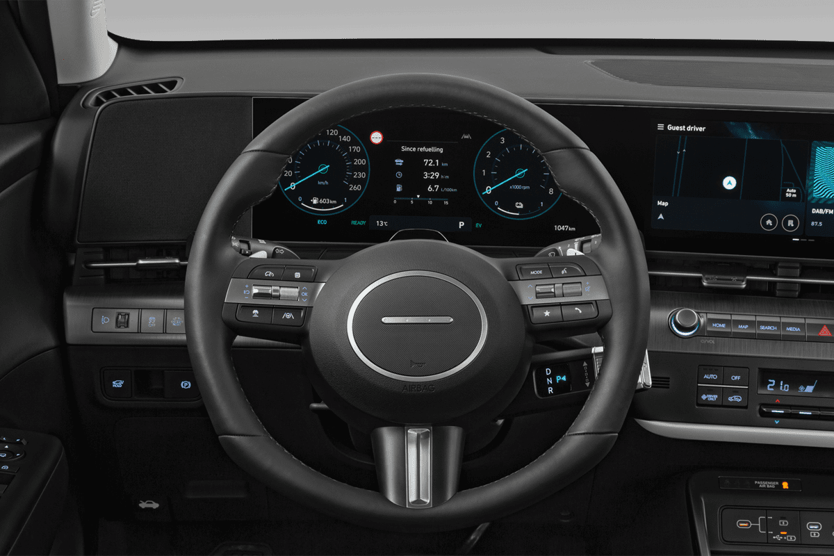 Lenkrad eines Hyundai Kona Hybrid 