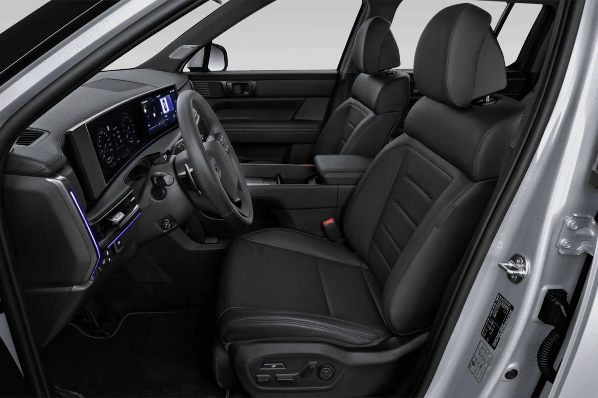 Vordersitze eines Hyundai Santa Fe Plug-in-Hybrid