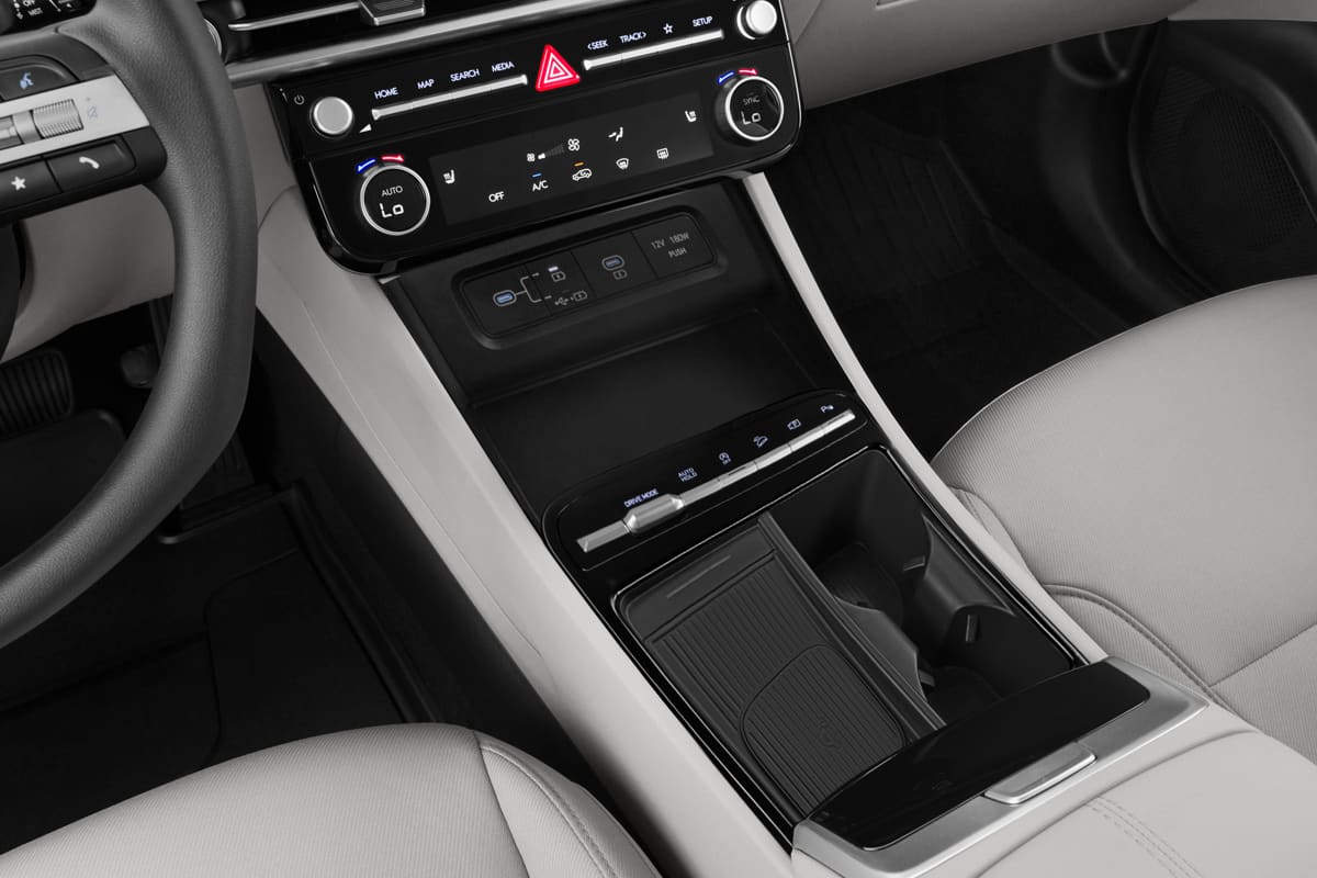 Schaltknüppel eines Hyundai Tucson Plug-in-Hybrid