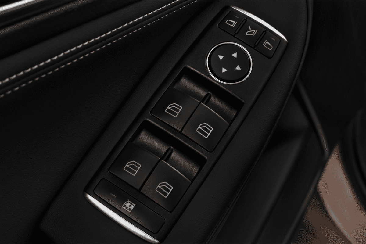 Türsteuerung eines Infiniti Q30