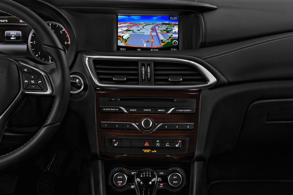 Mittelkonsole eines Infiniti Q30