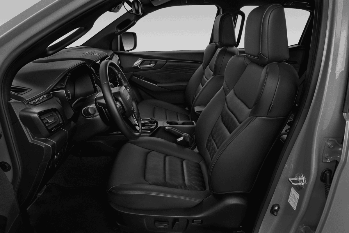 Vordersitze eines Isuzu D-MAX Doppelkabine Pritschenwagen