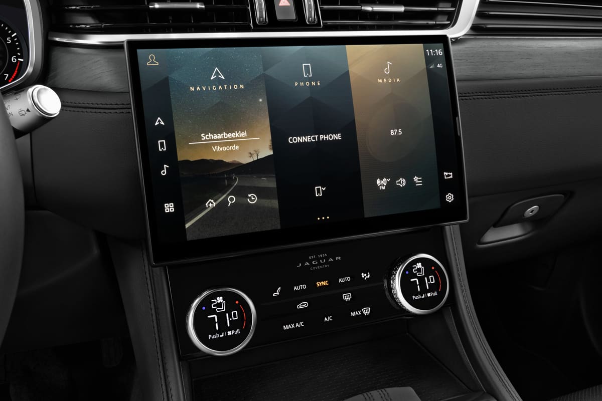 Mittelkonsole eines Jaguar F-Pace