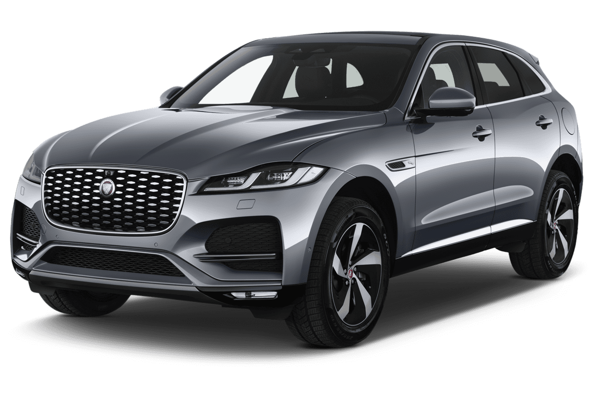 Schräge Frontansicht eines Jaguar F-Pace Plug-in-Hybrid, freigestellt