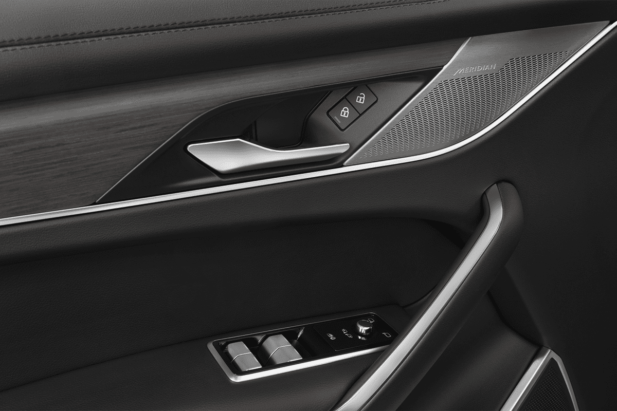 Türsteuerung eines Jaguar F-Pace Plug-in-Hybrid