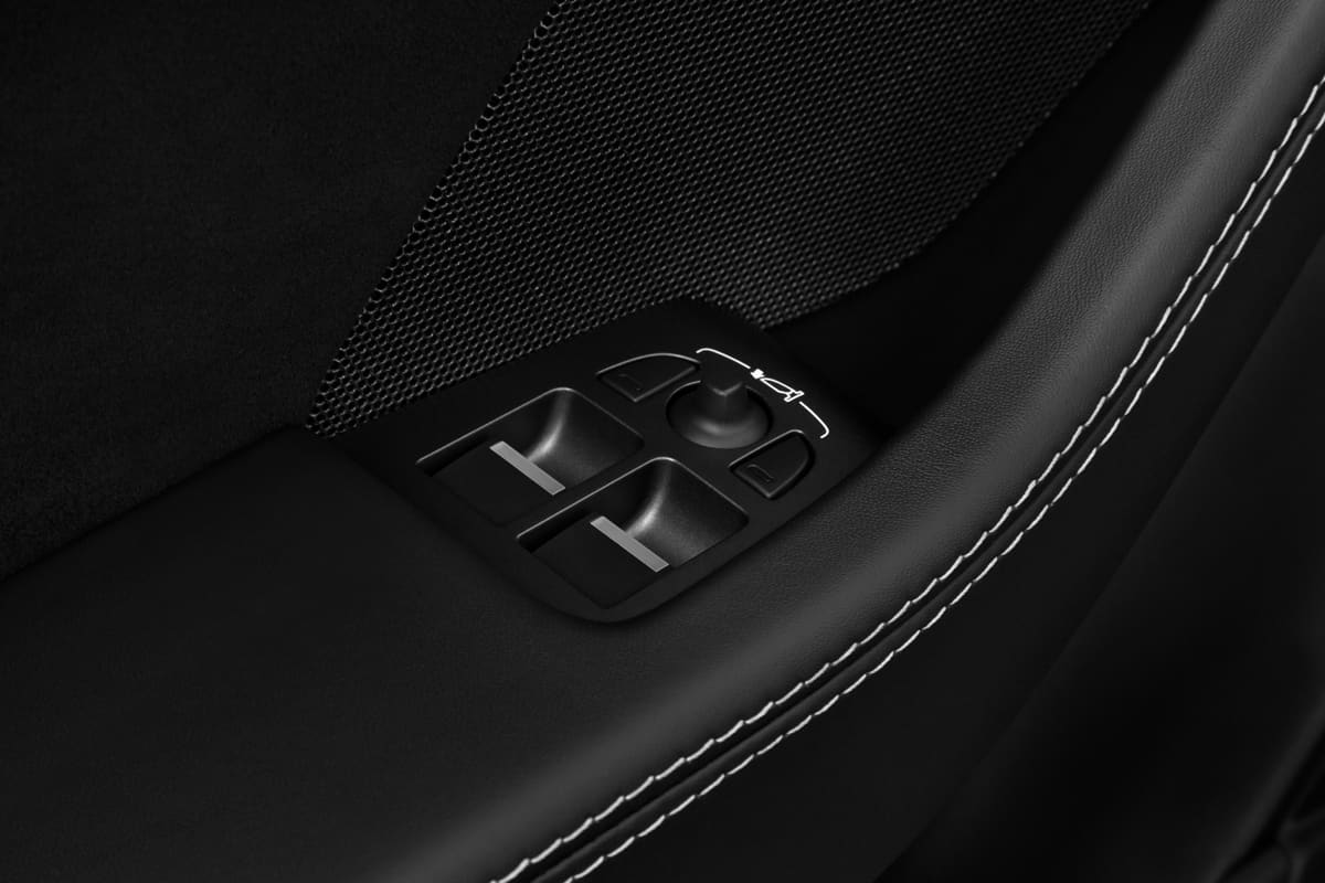 Türsteuerung eines Jaguar F-Type Coupé