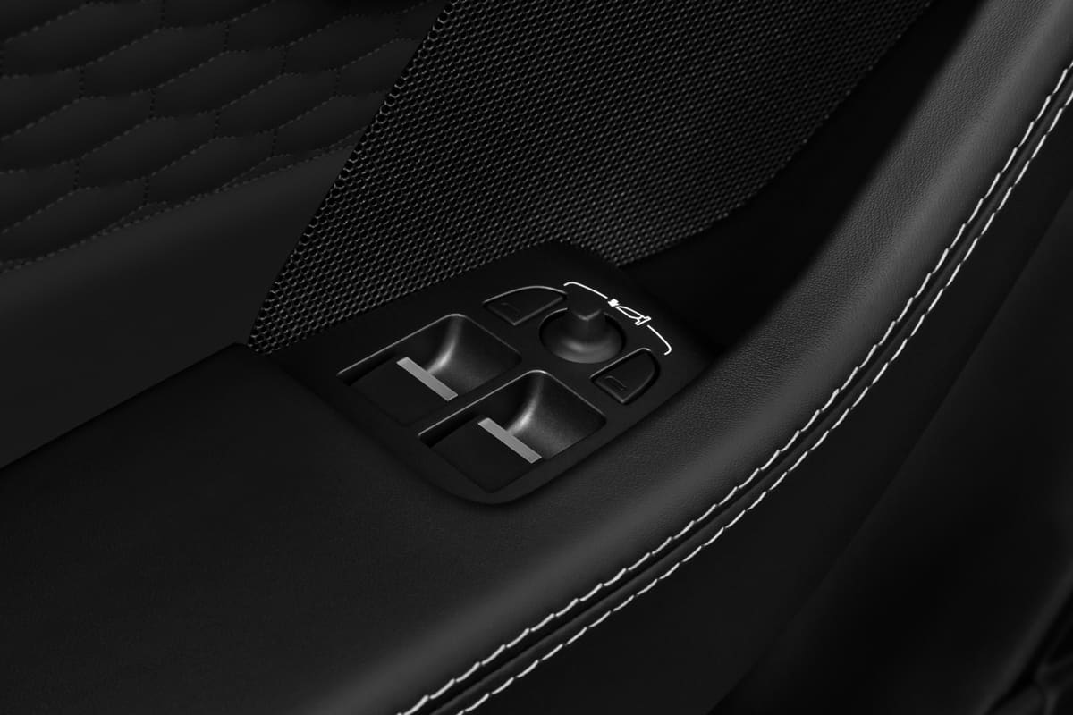 Türsteuerung eines Jaguar F-Type Coupé