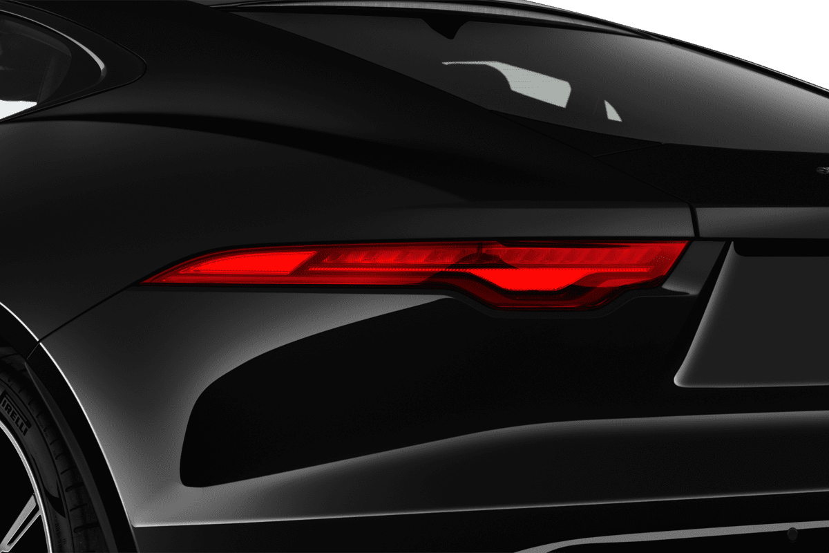 Heckleuchten eines Jaguar F-Type Coupé