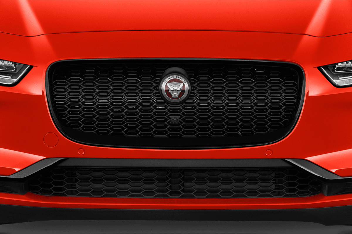 Kühlergrill eines Jaguar I-Pace