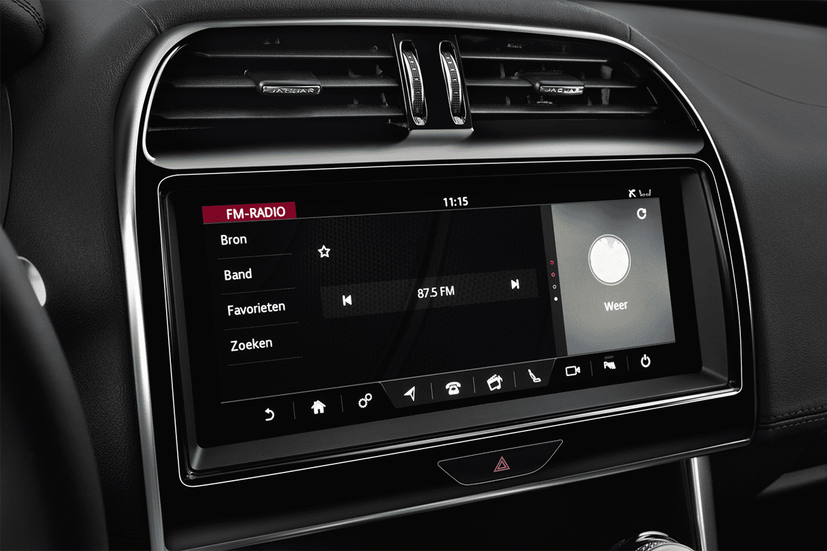 Jaguar XE undefined
