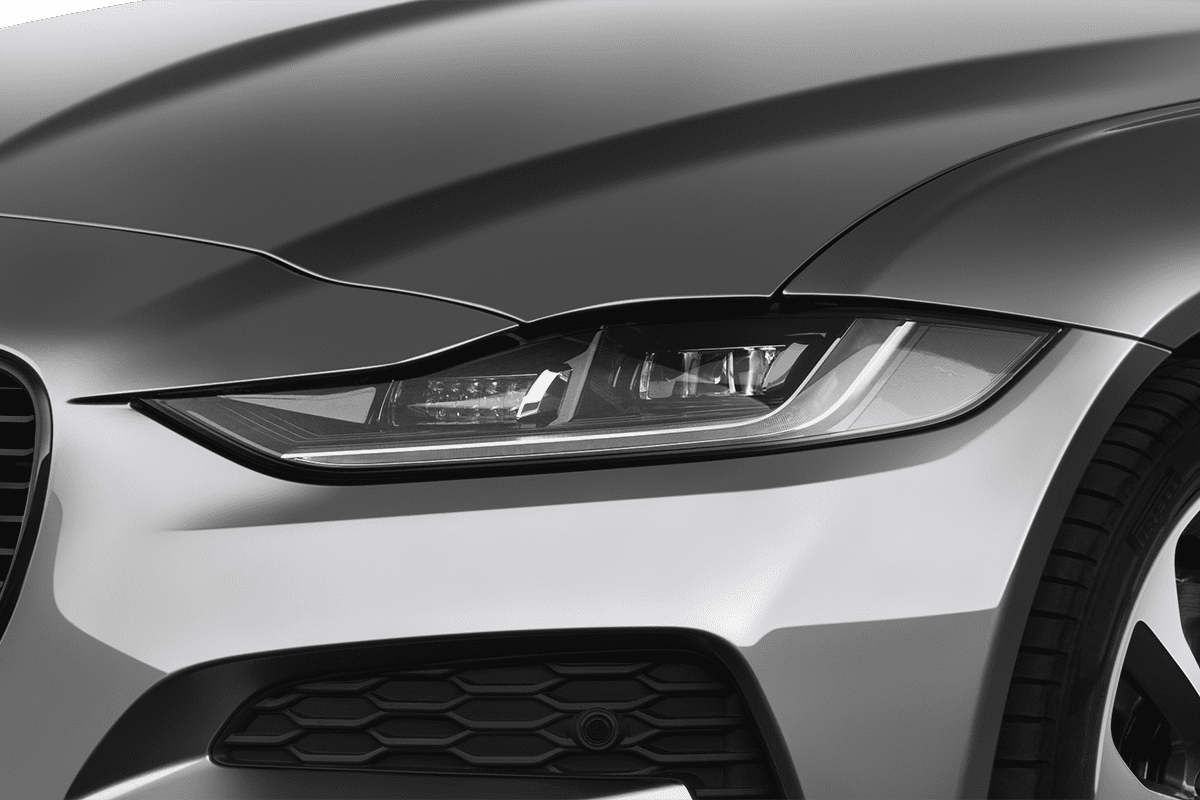 Jaguar XE undefined