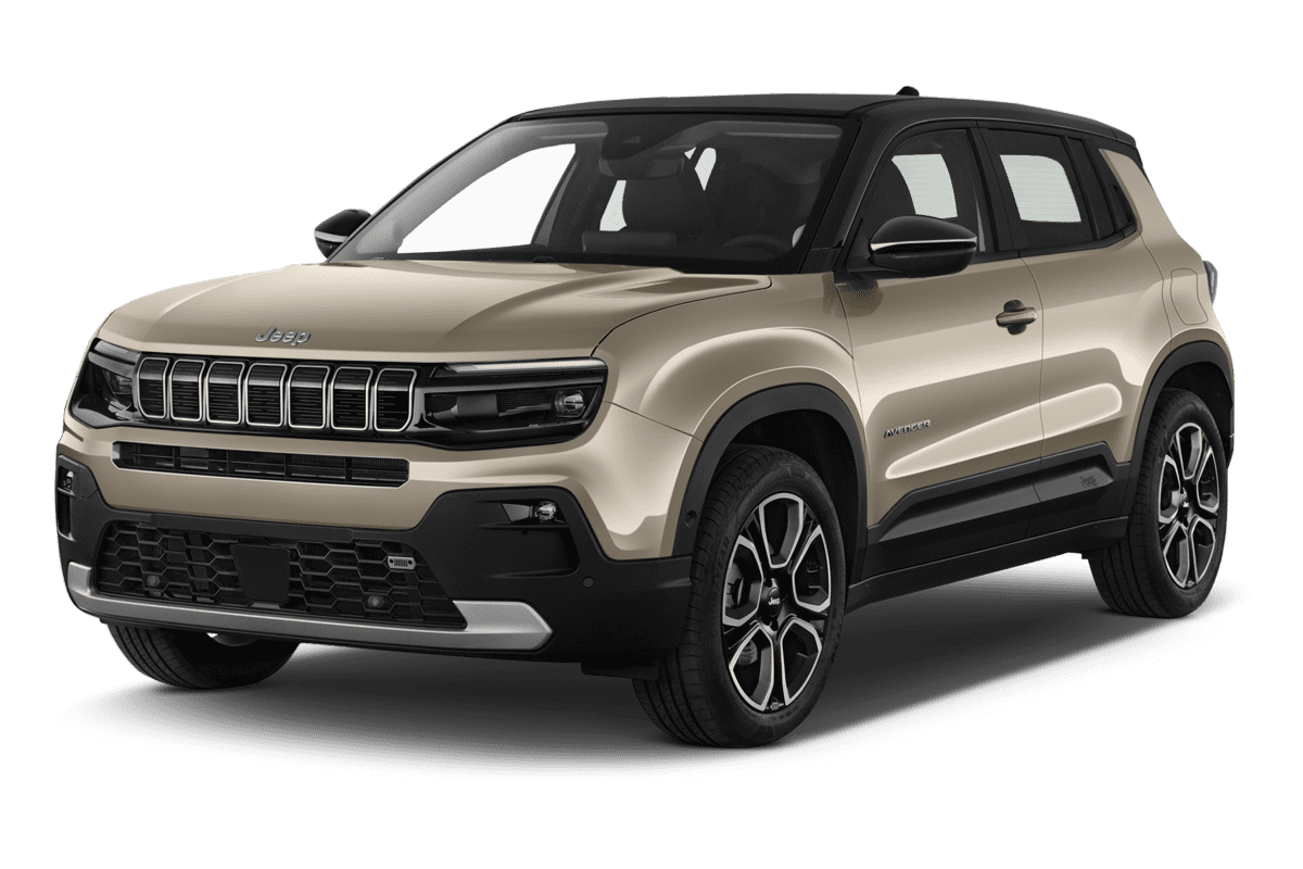 Schräge Frontansicht eines Jeep Avenger Elektro, freigestellt