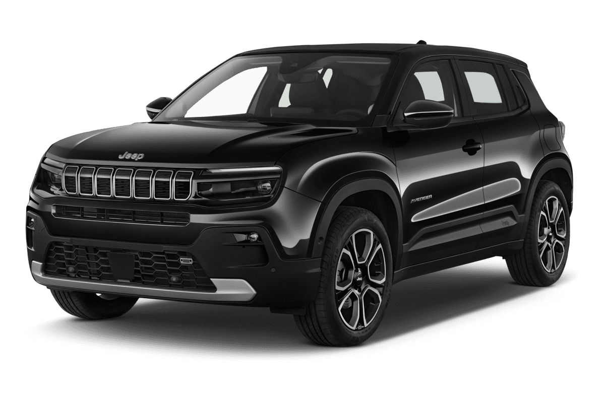 Schräge Frontansicht eines Jeep Avenger, freigestellt
