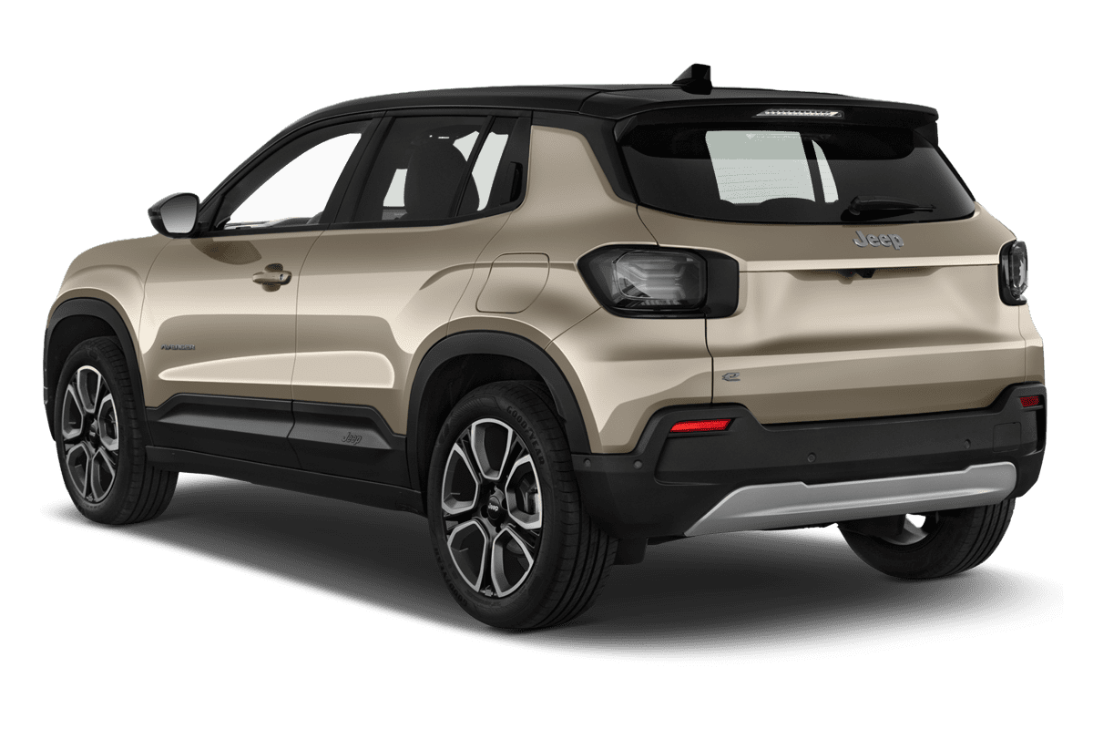 Schräge Heckansicht eines Jeep Avenger Elektro, freigestellt