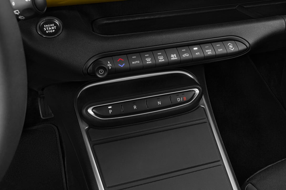 Schaltknüppel eines Jeep Avenger Elektro