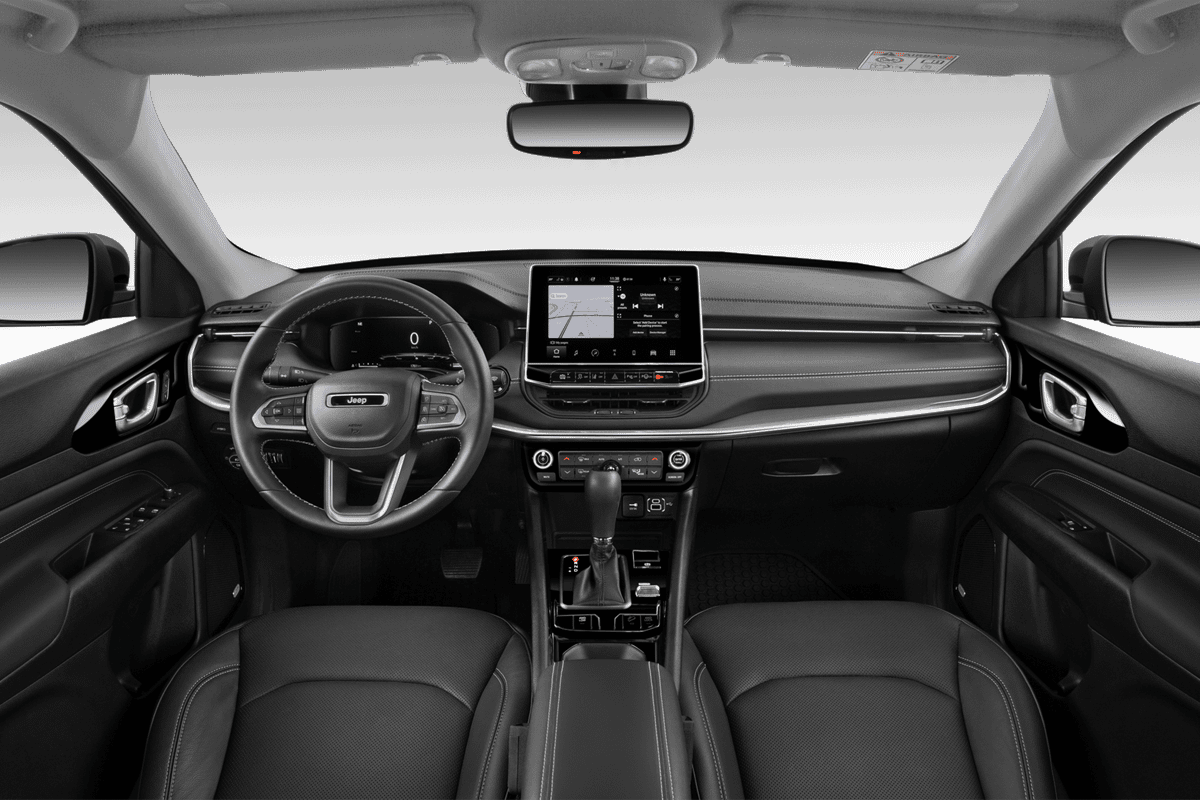 Armaturenbrett eines Jeep Compass E-Hybrid (neues Modell)