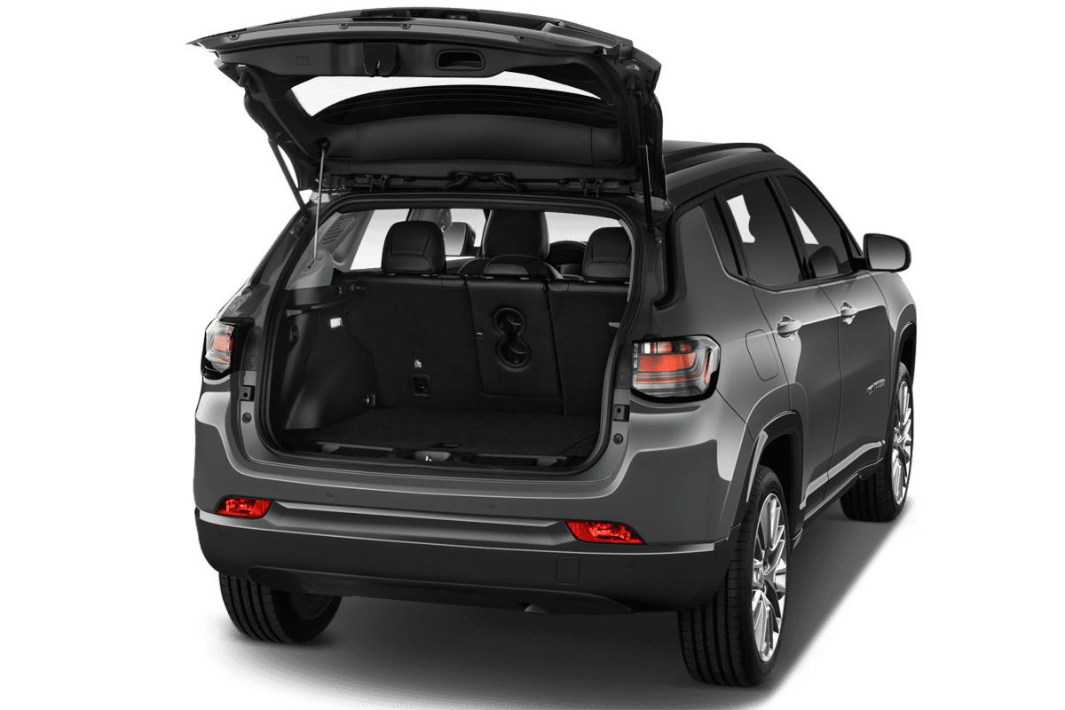 Kofferraum eines Jeep Compass E-Hybrid (neues Modell)