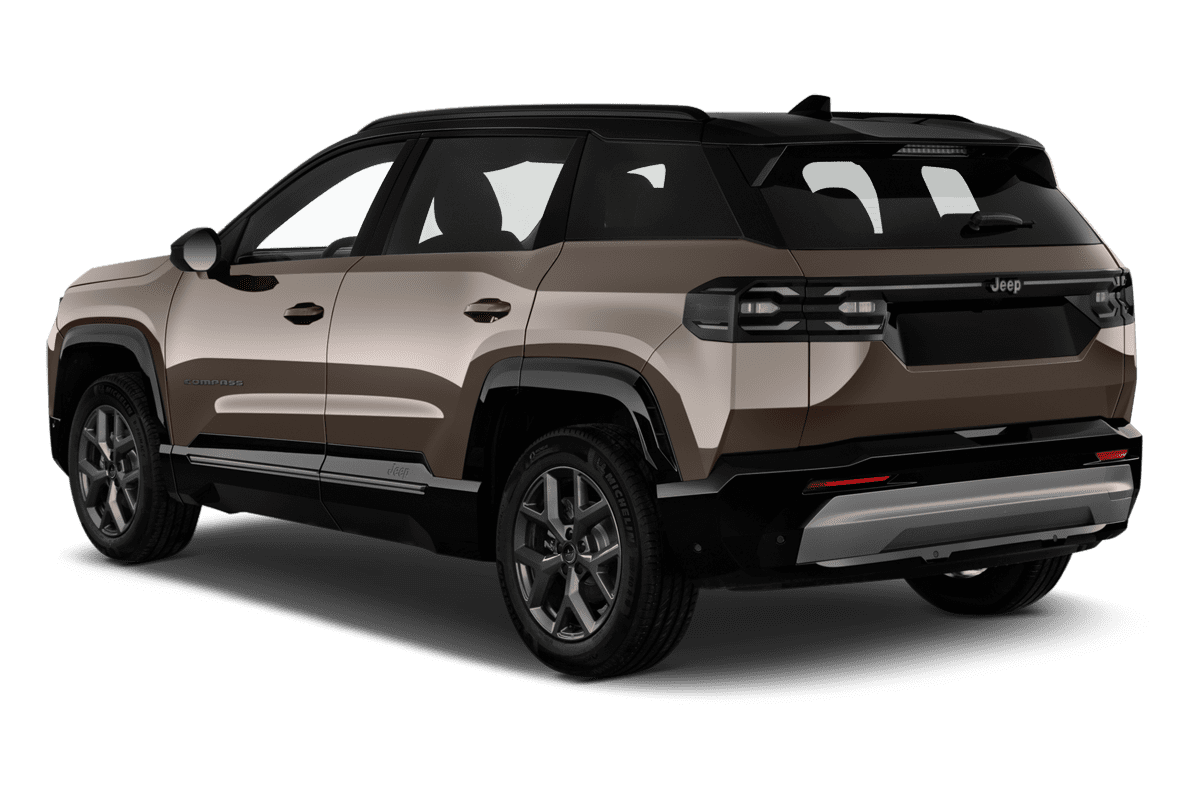 Schräge Heckansicht eines Jeep Compass E-Hybrid, freigestellt