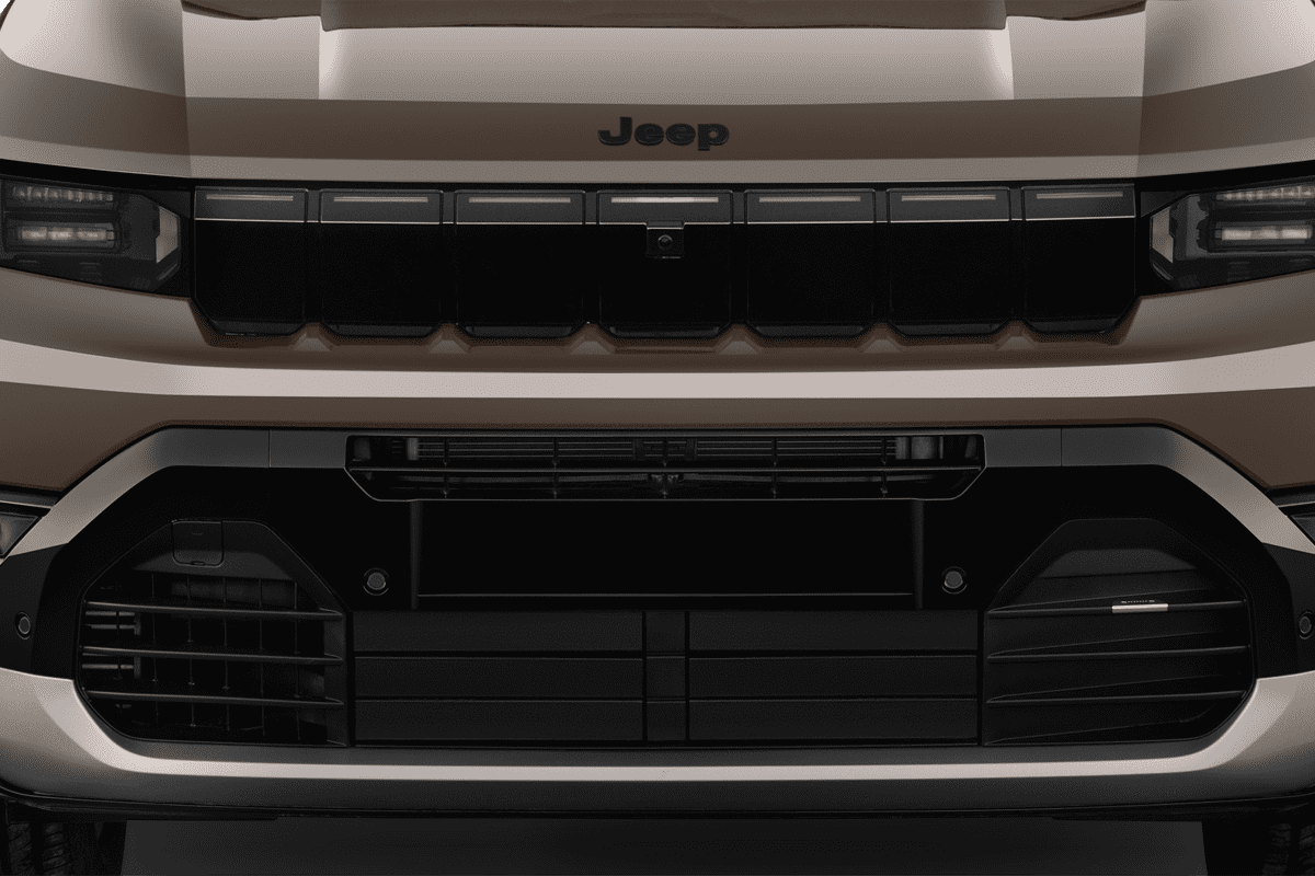 Kühlergrill eines Jeep Compass E-Hybrid