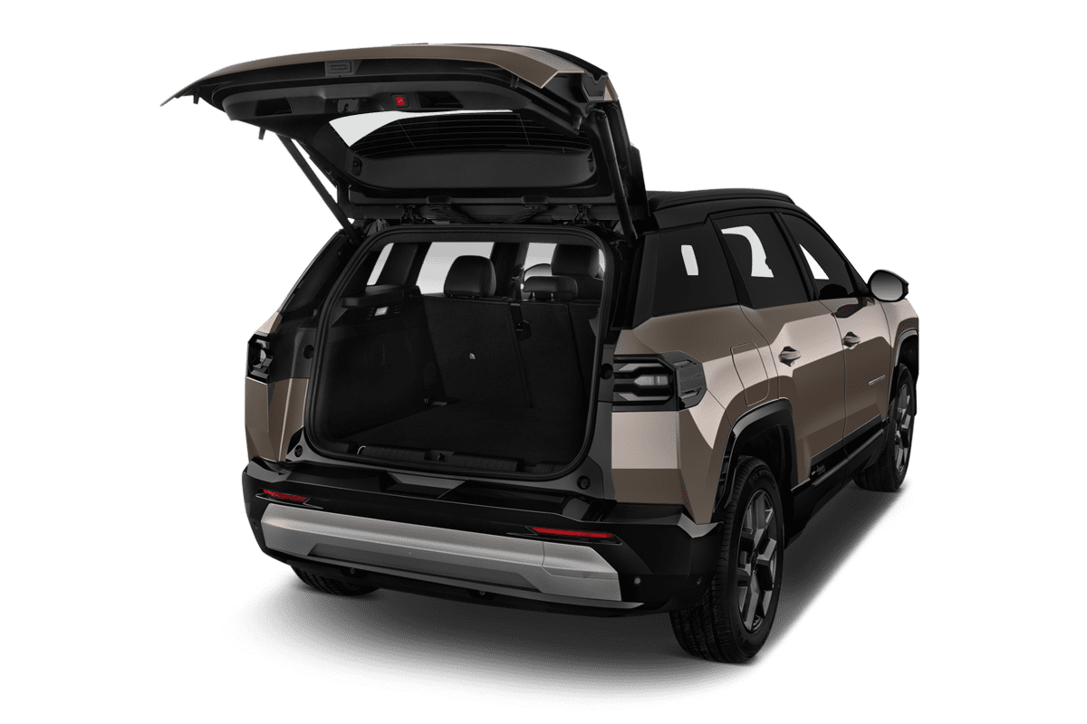 Kofferraum eines Jeep Compass E-Hybrid