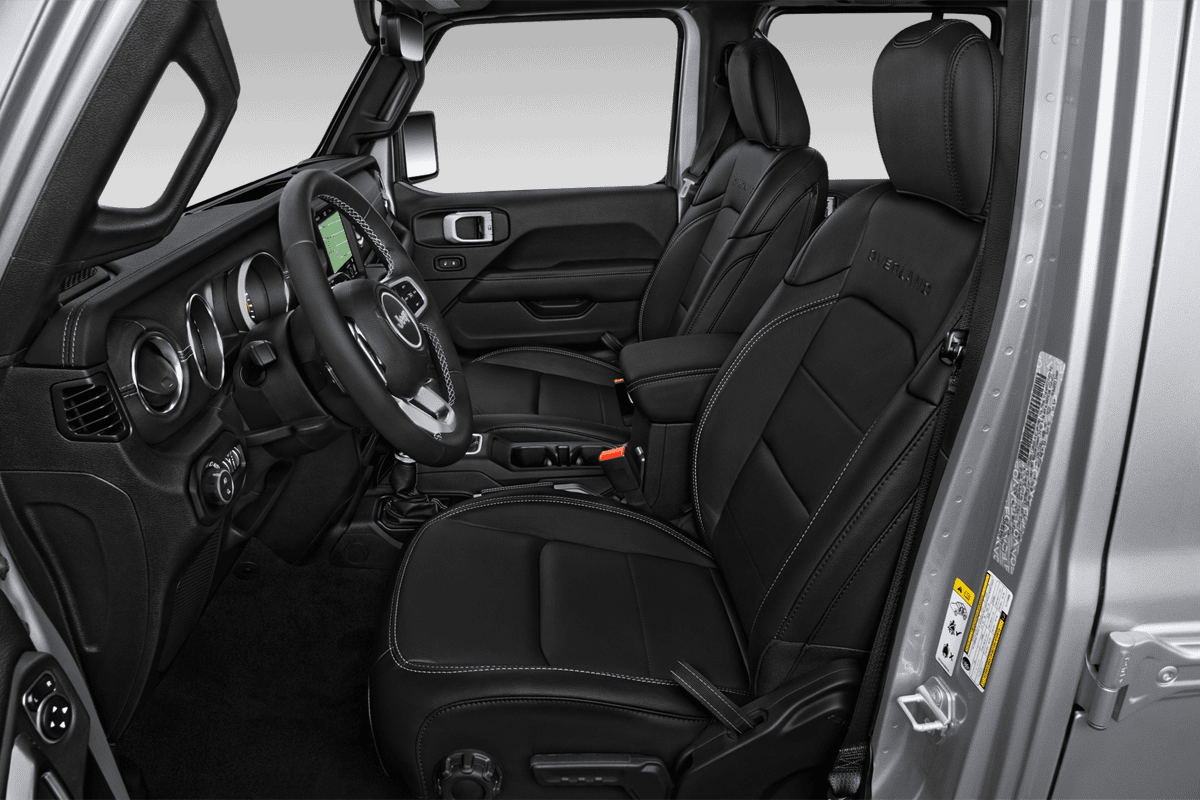 Vordersitze eines Jeep Gladiator