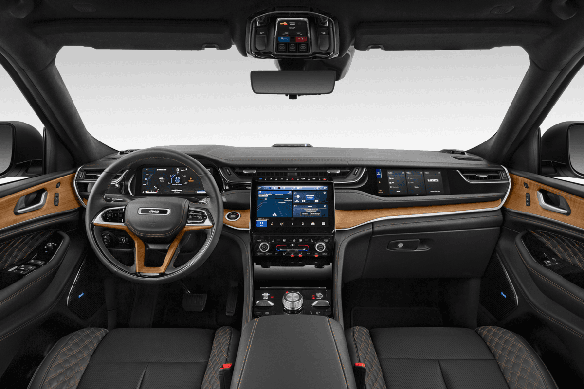 Armaturenbrett eines Jeep Grand Cherokee