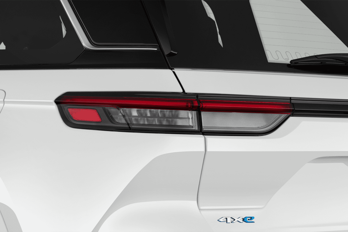 Heckleuchten eines Jeep Grand Cherokee