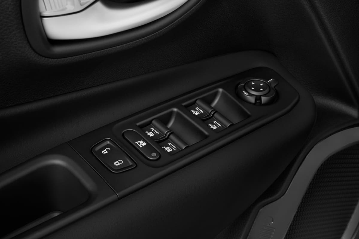 Türsteuerung eines Jeep Renegade Plug-In-Hybrid