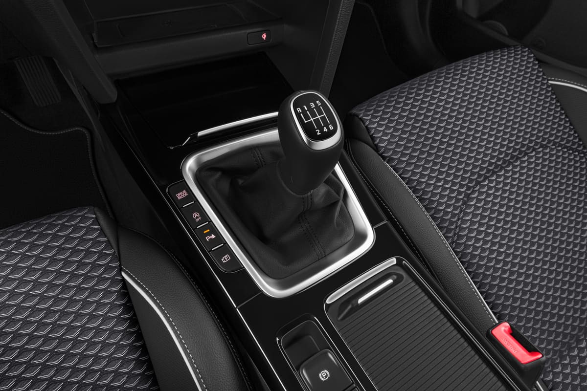 Schaltknüppel eines KIA ceed
