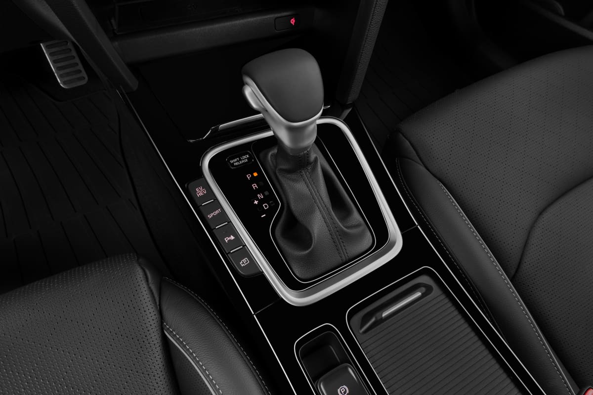 Schaltknüppel eines KIA ceed Sportswagon Plug-in-Hybrid