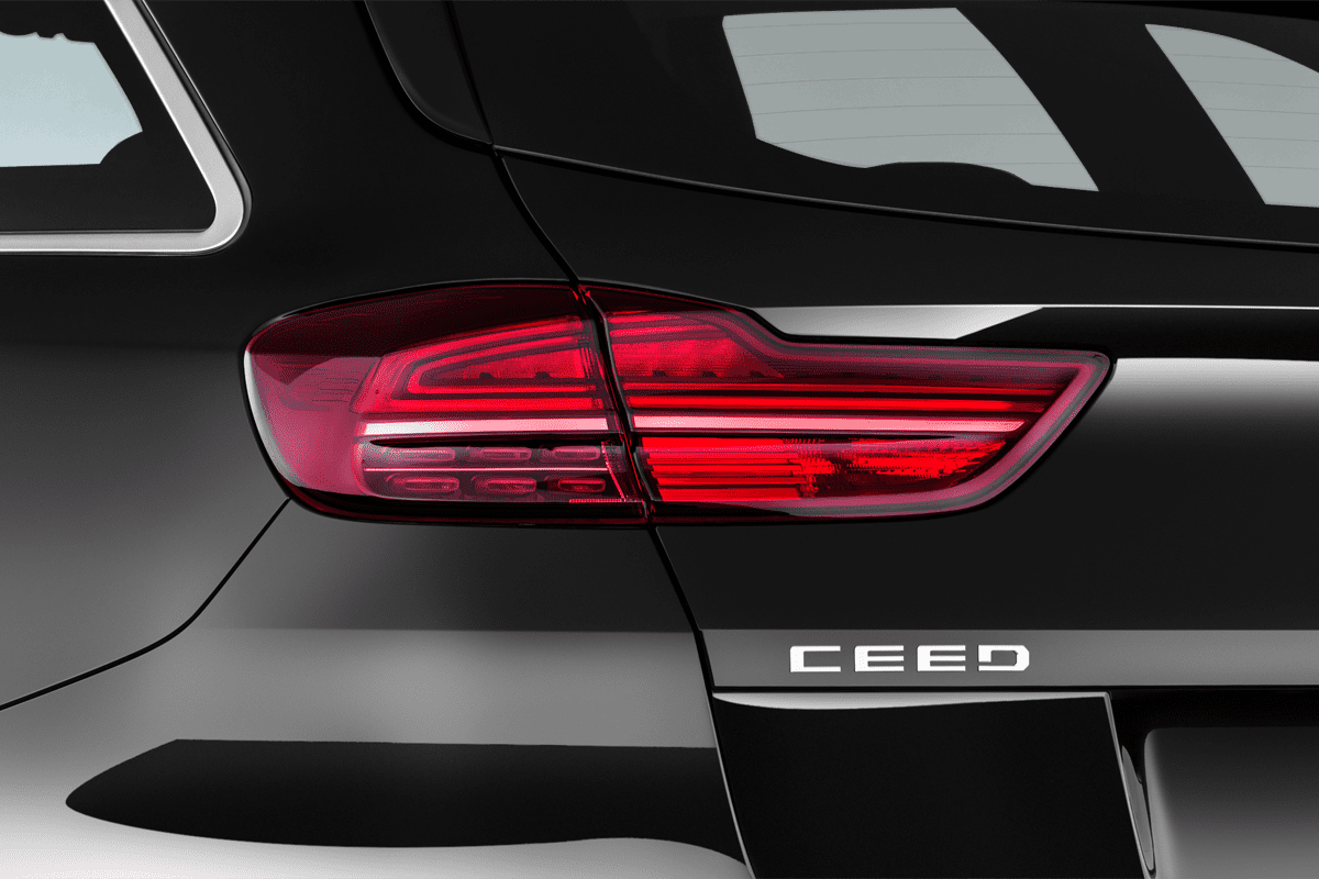 Heckleuchten eines KIA ceed Sportswagon Plug-in-Hybrid