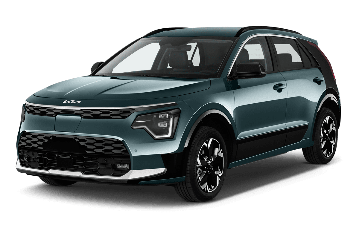 Schräge Frontansicht eines KIA Niro EV, freigestellt