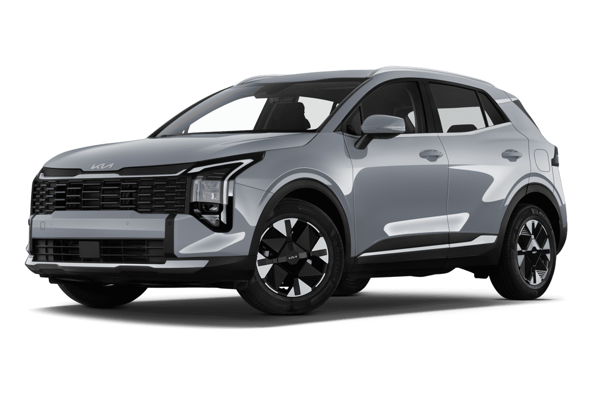 Tiefe, schräge Heckansicht eines KIA Sportage, freigestellt