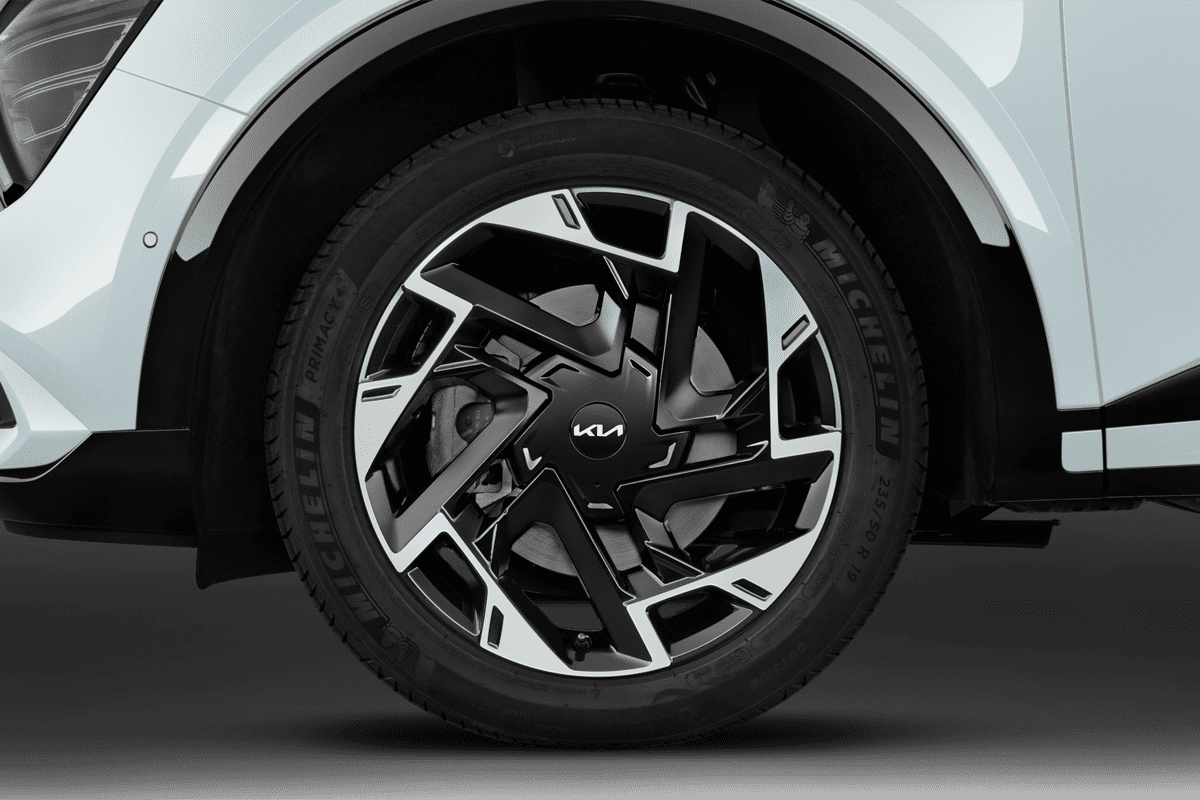 Radkappe oder Felge eines KIA Sportage Hybrid