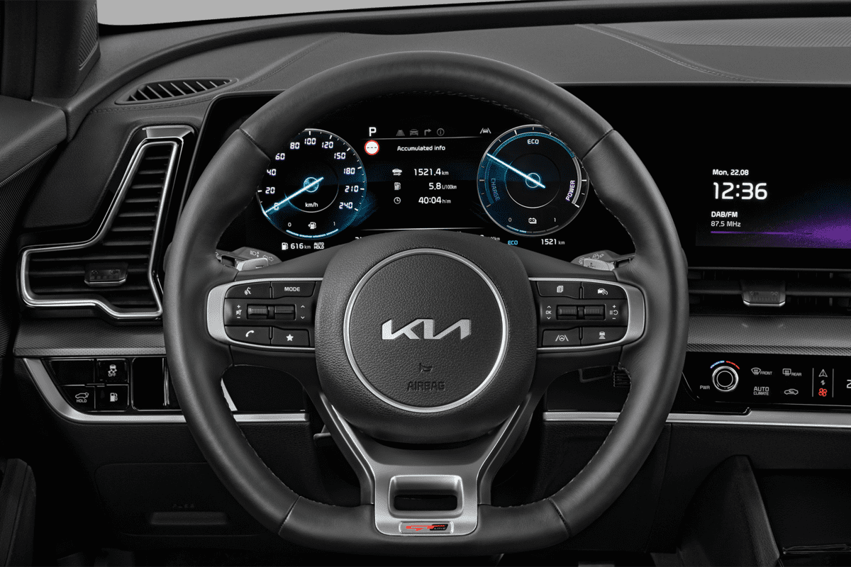 Lenkrad eines KIA Sportage Plug-in-Hybrid