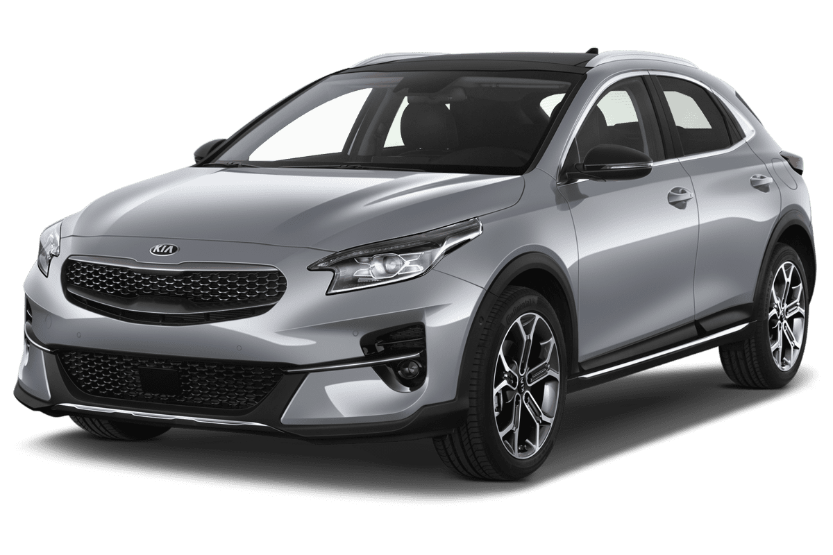 Schräge Frontansicht eines KIA XCeed Plug-in-Hybrid, freigestellt