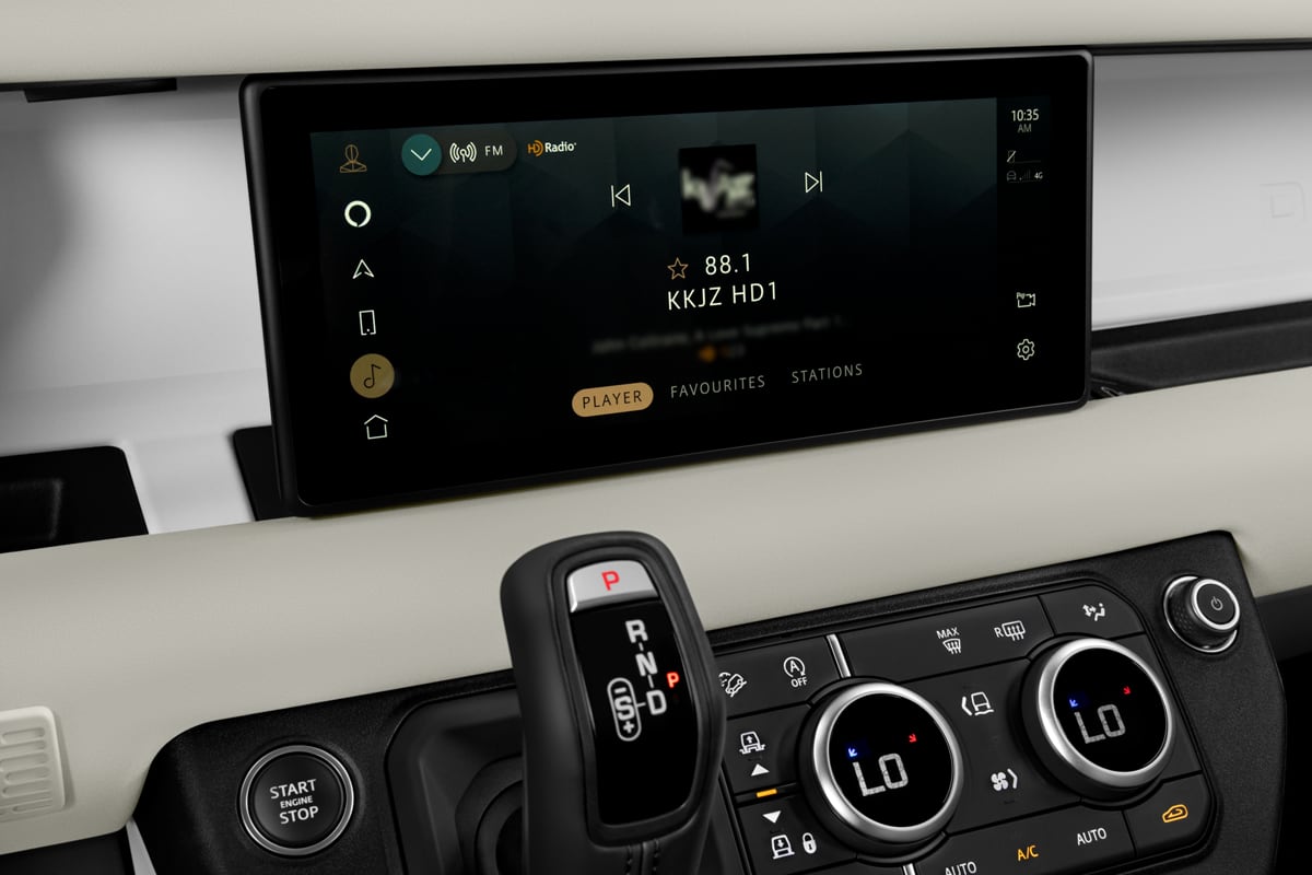 Audiosystem eines Land Rover Defender