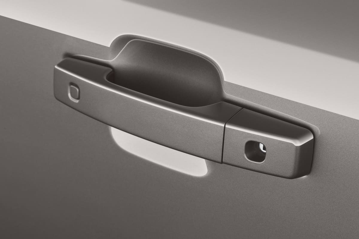 Türgriff eines Land Rover Defender Plug-In-Hybrid