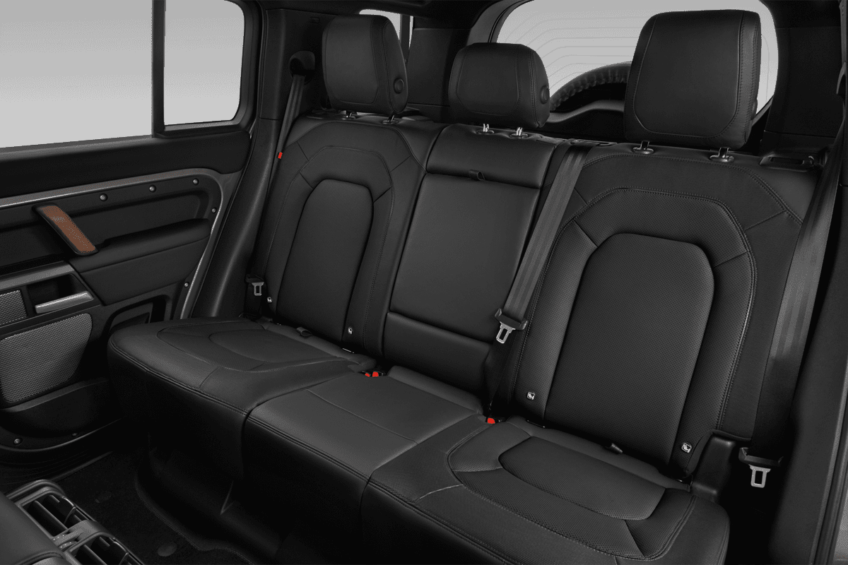 Rücksitzbank eines Land Rover Defender Plug-In-Hybrid