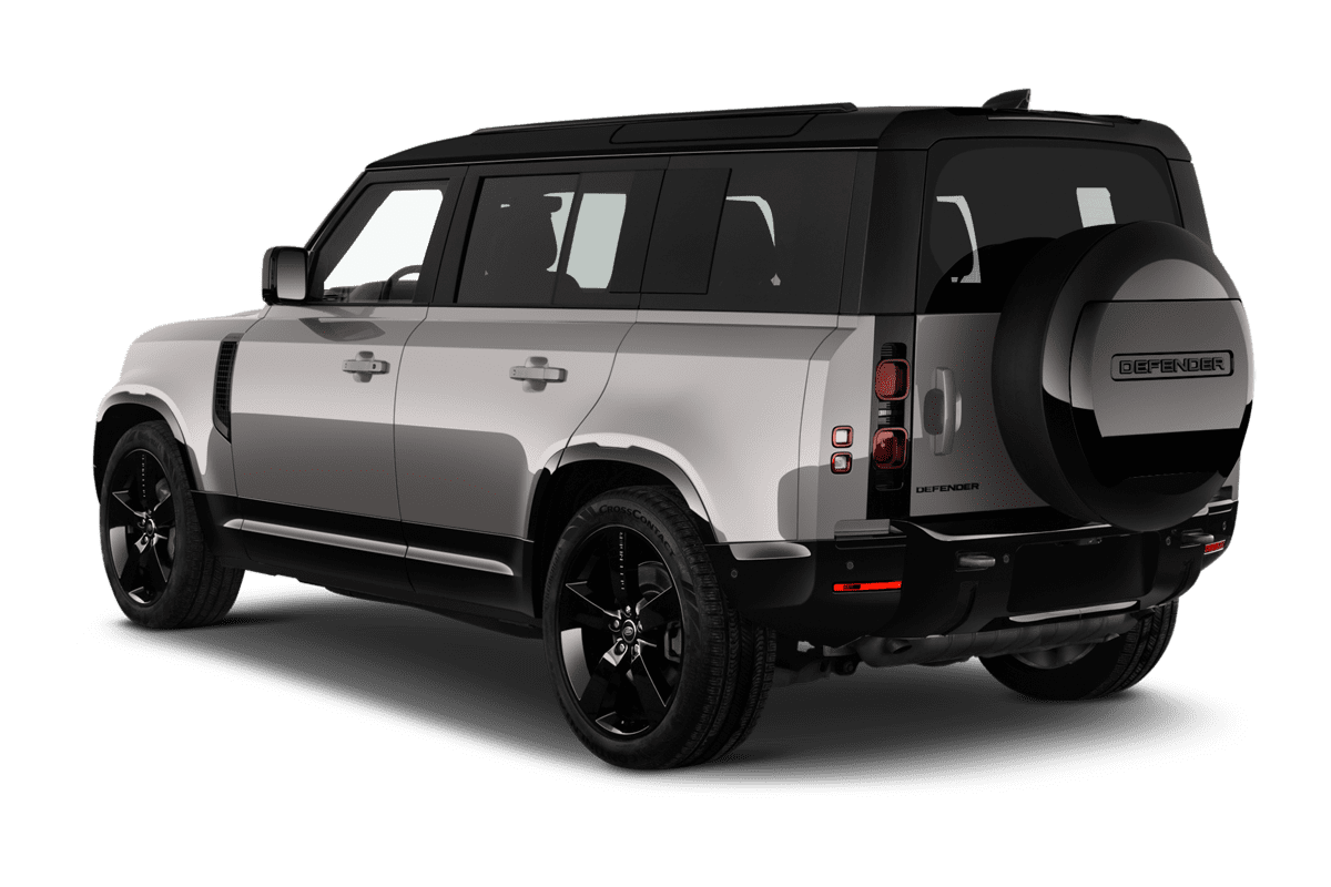 Schräge Heckansicht eines Land Rover Defender Plug-In-Hybrid, freigestellt