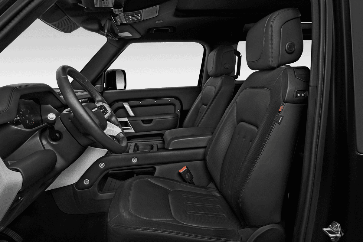 Vordersitze eines Land Rover Defender