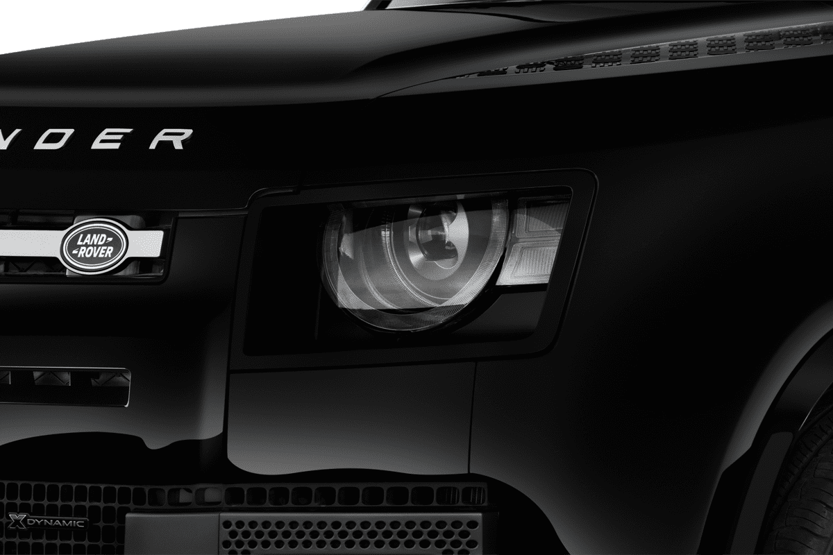 Frontscheinwerfer eines Land Rover Defender