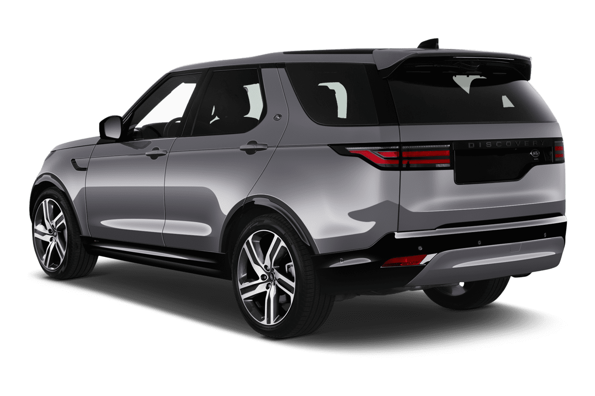 Schräge Heckansicht eines Land Rover Discovery, freigestellt