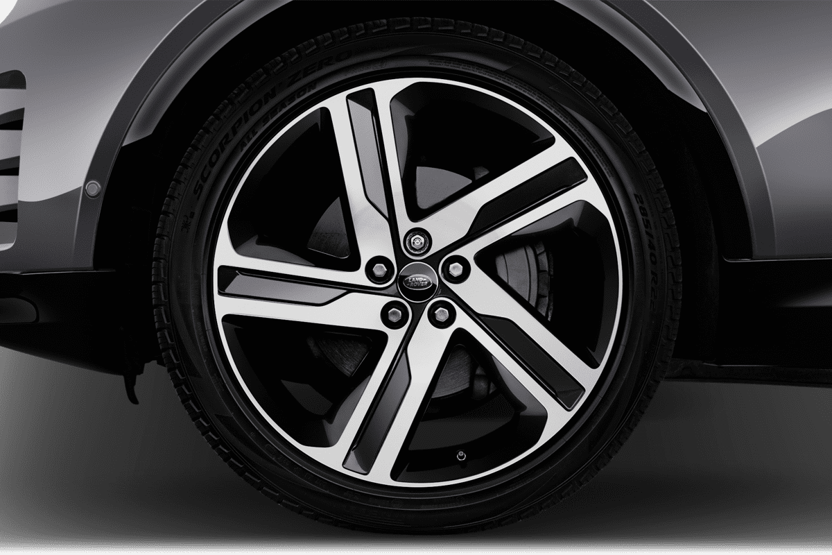 Radkappe oder Felge eines Land Rover Discovery