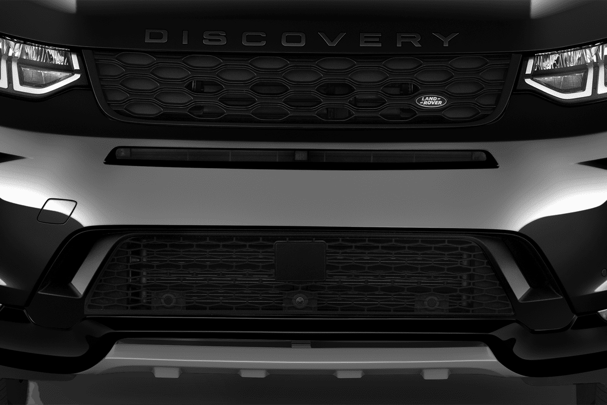Kühlergrill eines Land Rover Discovery Sport