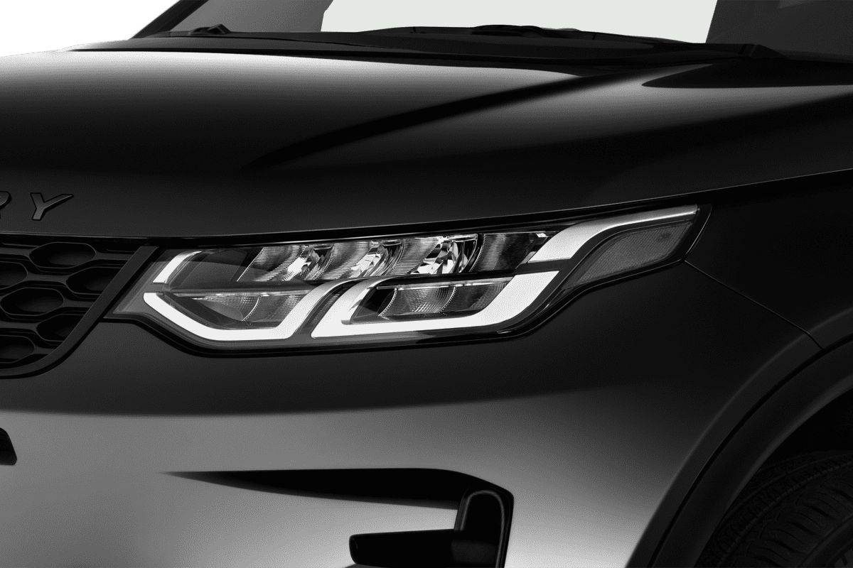 Frontscheinwerfer eines Land Rover Discovery Sport